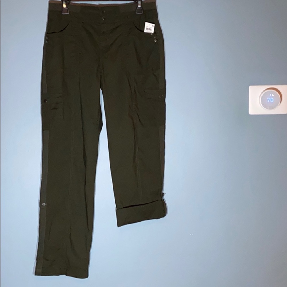 NWT Style & Co Mid Rise Convertible Leg Army Green